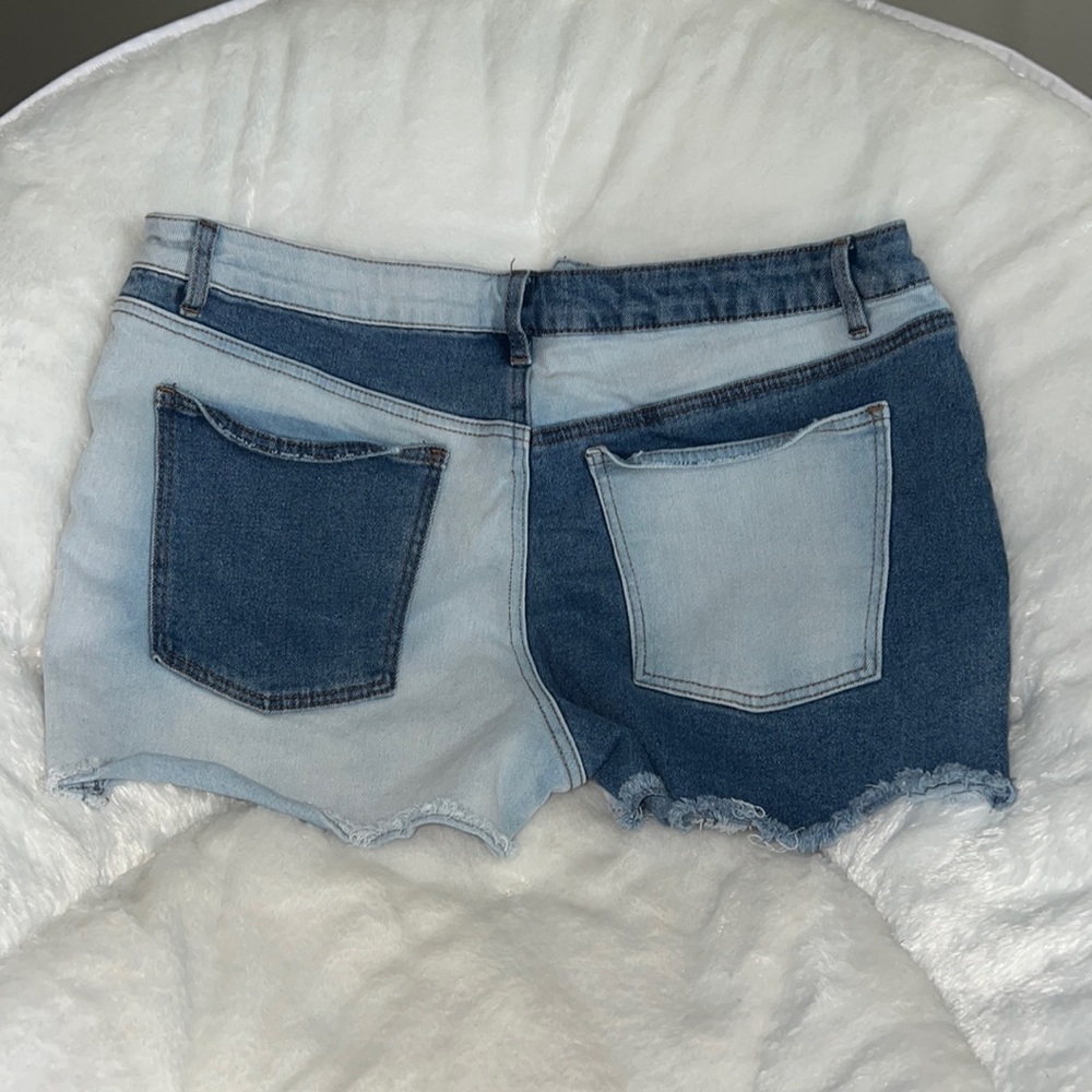 Demon block shorts
